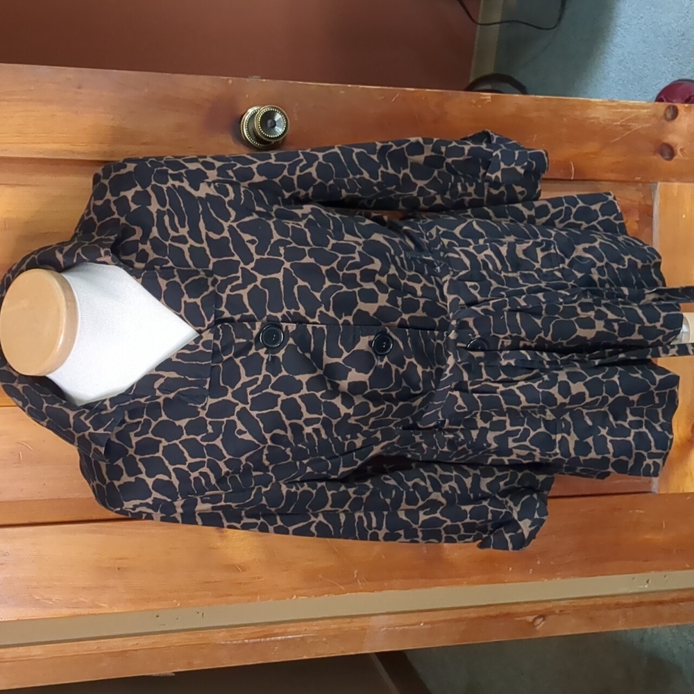 Ladies animal print tie waist lightweight jacket